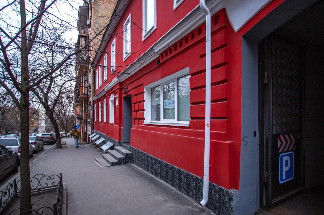 P2B Hostel & Bar Kiev Luaran gambar